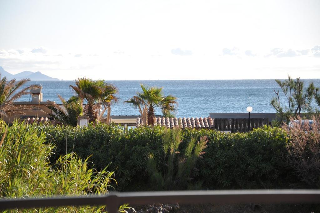 Hôtel de la Vierge Noire Sainte-Maxime Extérieur photo