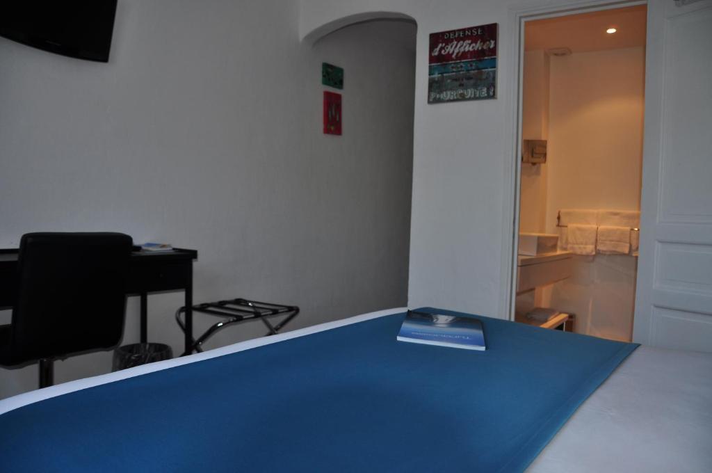 Hôtel de la Vierge Noire Sainte-Maxime Chambre photo