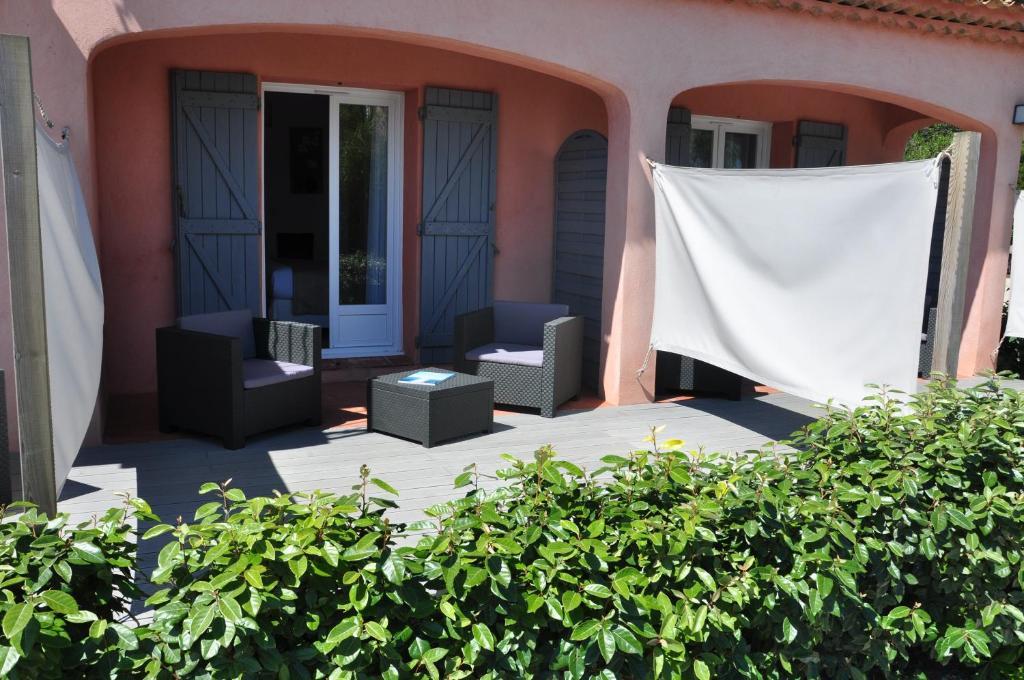 Hôtel de la Vierge Noire Sainte-Maxime Chambre photo